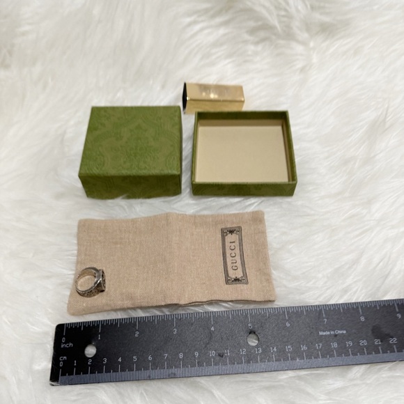 Gucci Interlocking G Paisley Silver Ring (GUC) - Picture 13 of 16